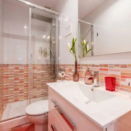 Apartamento En Calle Jardines - Madrid Centro Buitenkant foto